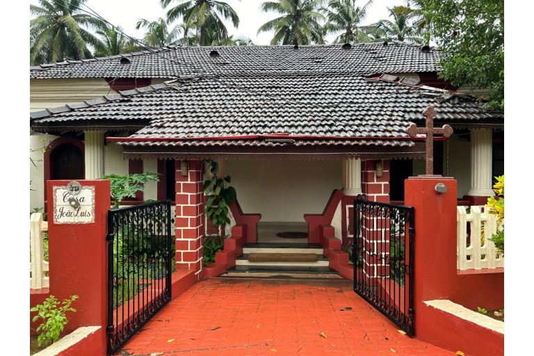Rustic Ridge with Backyard 3BHK Villa-Siolim